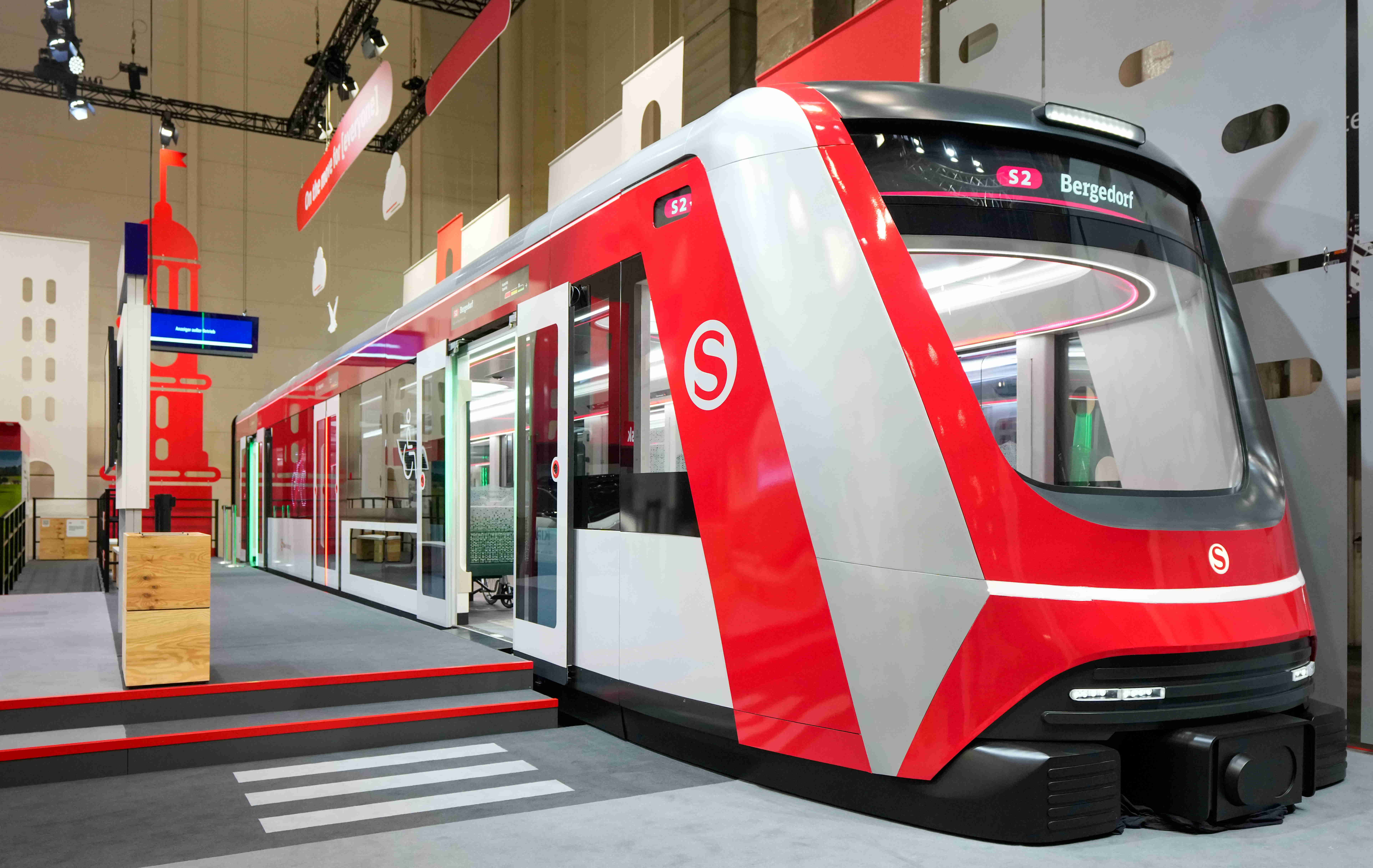 AUO Display Plus (ADP) has collaborated with S-Bahn Hamburg, a subsidiary of Deutsche Bahn AG (DB), to unveil a new energy-saving concept train. It enhances passenger communication and operational efficiency while contributing to DB&rsquo;s green transformation initiatives and supporting the vision of smart, sustainable, and net-zero cities. (Photo credit: Deutsche Bahn Oliver Lang)